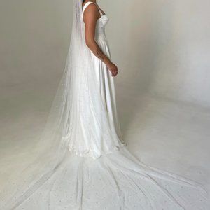 108" Scattered Pearl Veil (NEVER WORN)